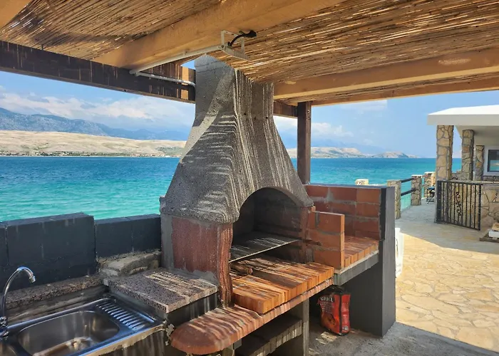 Secluded Fisherman's Cove Prnjica, Pag - 12620 * Kolan