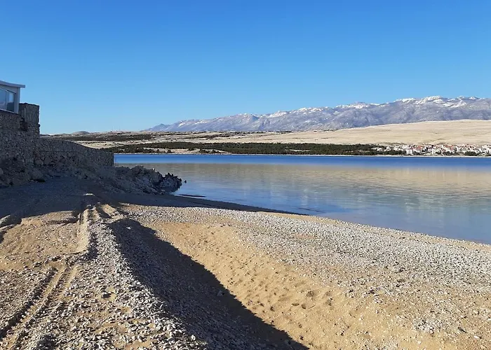 Vikendica Secluded Fisherman's Cove Prnjica, Pag - 12620 *